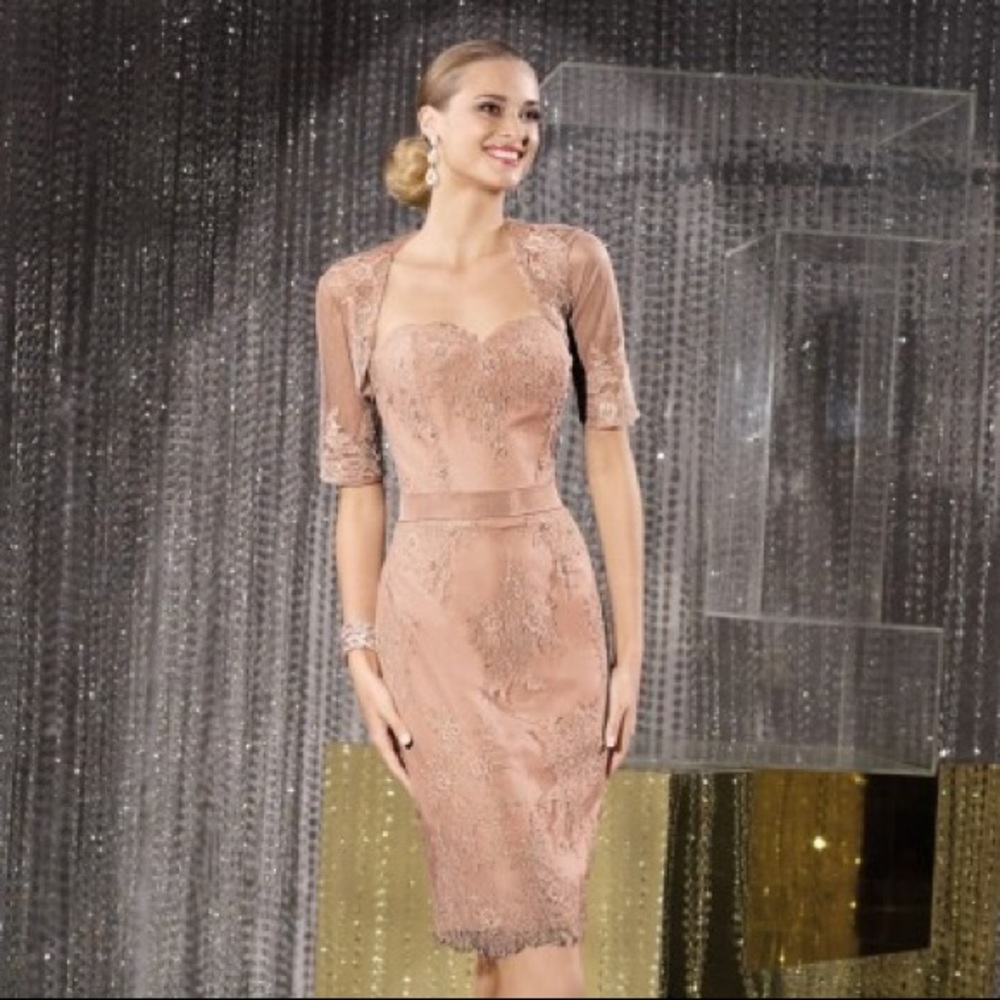CUSTOMED ORDERED DRESS WORN ONCE